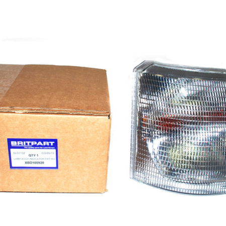 XBD100920 RR P38 RH FRONT CLEAR INDICATOR LAMP ASSY